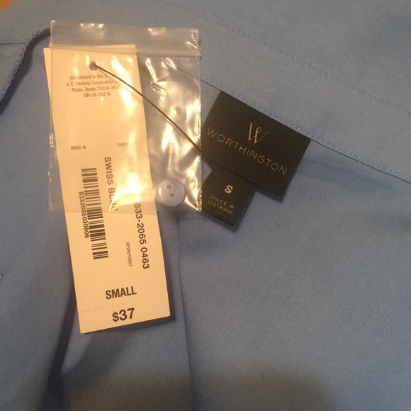 NWT Button Down Blouse  1 Small 1 Large - Picture 7 of 8